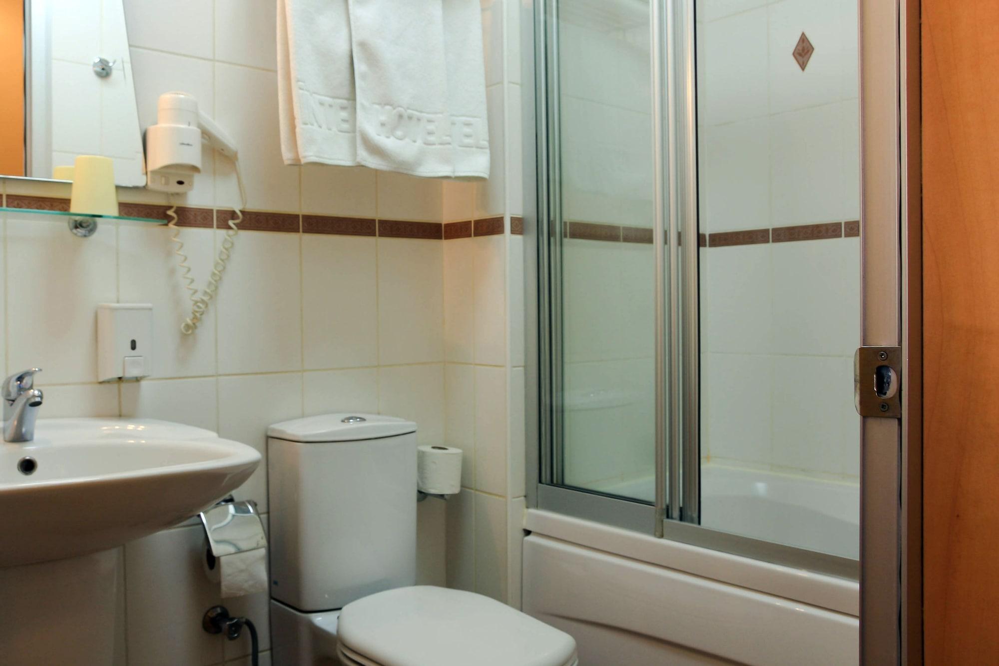 Hotel Inter Стамбул Экстерьер фото