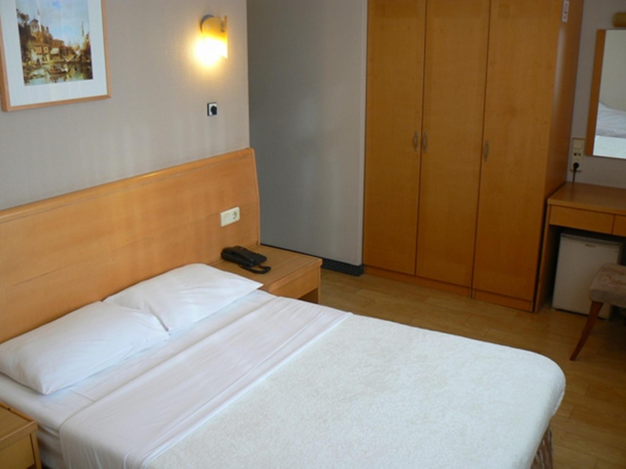 Hotel Inter Стамбул Экстерьер фото
